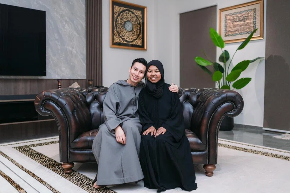 meninggal dunia, Travelconnect