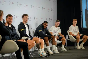 BERTEMU PEMINAT: Para pemain Spurs mempunyai jadual kegiatan yang padat pada Selasa termasuk sesi bertemu peminat sebelum sesi latihan terbuka sebagai persiapan bagi perlawanan menentang Lion City Sailors malam Rabu. 