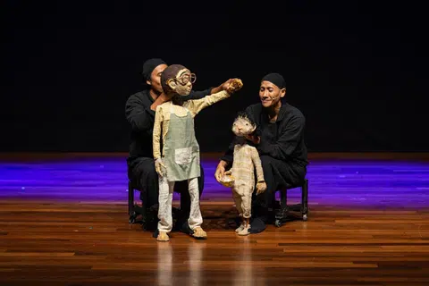 puno, papermoon puppet theatre