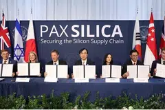 Singapura, Australia, Israel, Jepun, Korea Selatan, Britain dan Amerika Syarikat menandatangani Deklarasi Pax Silica di akhir Sidang Puncak Pax Silica pertama yang diadakan Amerika. Deklarasi itu “mencerminkan komitmen bersama untuk memajukan kemakmuran, kemajuan teknologi dan keselamatan ekonomi”, kata Kementerian Penerangan dan Pembangunan Digital (MDDI) dalam satu kenyataan pada 14 Disember.