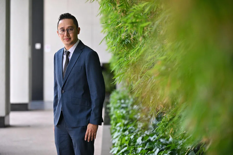 Meskipun beralih selaku pengetua Sekolah Rendah Radin Mas ke Sekolah Rendah Ang Mo Kio mulai 2025, falsafah Encik Muhammad Farizal Umar Effendi tetap sama iaitu memberi setiap pelajar peluang mengecap kejayaan dalam pelbagai bentuk, bukan hanya bidang akademik, tetapi aspek lain yang membantu mereka berkembang secara holistik.