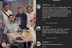 Ruangan komen Instagram jenama fesyen, Fiziwoo, dibanjiri komen warga siber yang tidak berpuas hati melihat Aliff Aziz (duduk di tengah) memperagakan busana Fiziwoo.