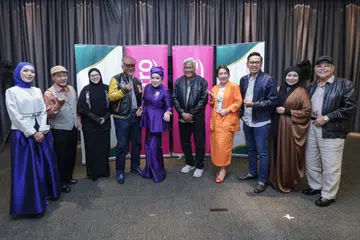kilauan emas selebriti, selebriti veteran, pertandingan nyanyian