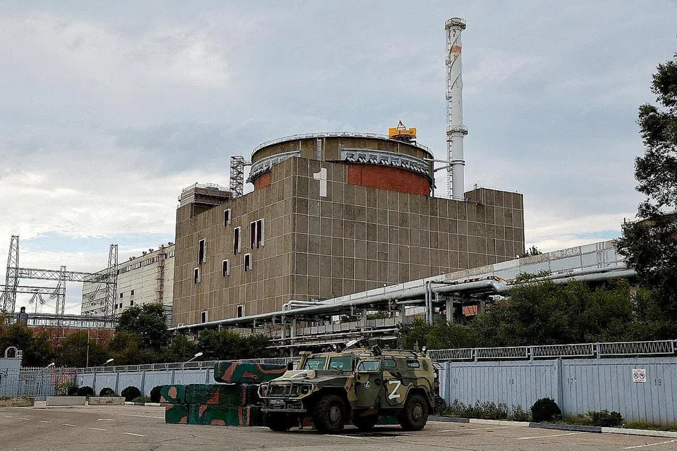 HADAPI SERANGAN HARIAN: Loji janakuasa nuklear Zaporizhzhia telah menghadapi serangan hampir setiap hari, termasuk serangan berdekatan tempat tinggal pekerja loji itu dan keluarga mereka. - Foto REUTERS