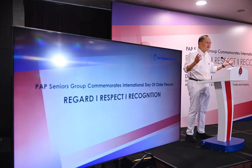 UTARAKAN ISU: Menteri Tenaga Manusia merangkap Menteri Kedua Perdagangan dan Perusahaan, Dr Tan See Leng berkata warga emas sama seperti orang lain, mempunyai aspirasi untuk terus menyumbang kepada Singapura.