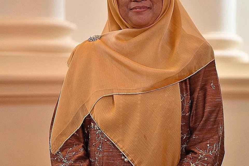 RAHAYU MOHAMAD