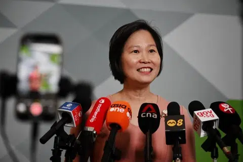 Menteri Negara (Ehwal Luar merangkap Perdagangan dan Perusahaan), Cik Gan Siow Huang, berkata bahawa secara keseluruhannya, ekonomi Singapura masih kukuh.