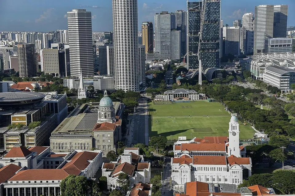 TAPAK BERSEJARAH: Padang telah menjadi tempat bagi ruang kegiatan sosial dan masyarakat dan pelbagai acara penting. Ini termasuk perarakan kemenangan meraikan penyerahan rasmi Jepun di Singapura pada 12 September 1945. - Foto BH oleh DESMOND WEE
