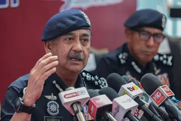 Ketua Polis Negara Malaysia, Tan Sri Razarudin Husain. 