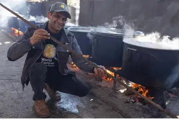 Dapur masyarakat, untuk rakyat Palestin oleh warga Palestin, World Central Kitchen 