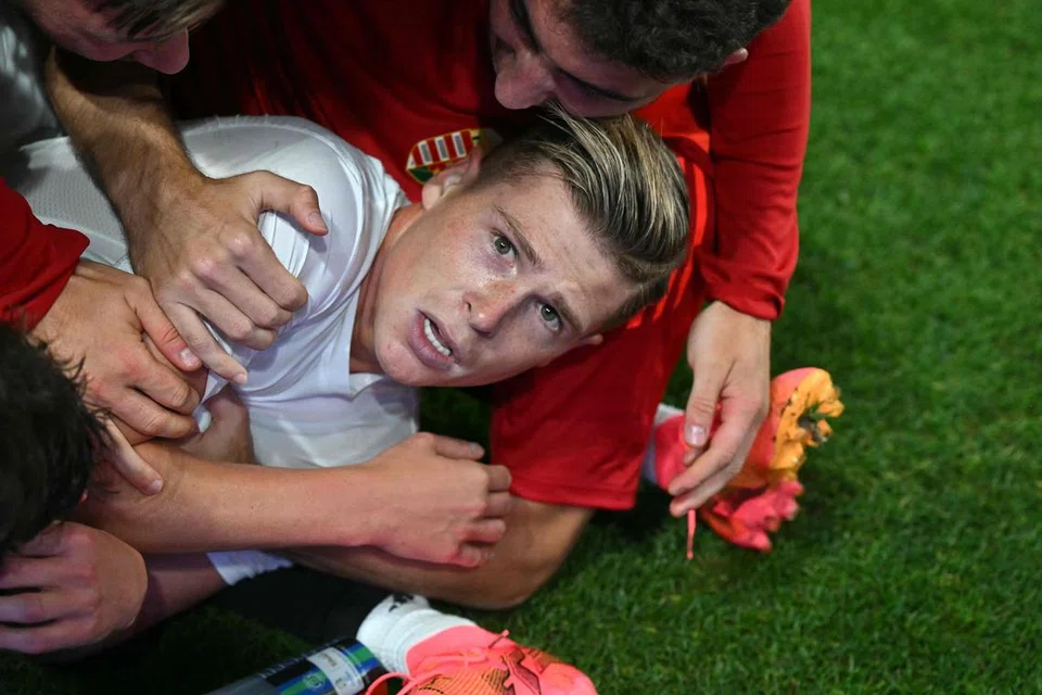Pemain Hungary, Kevin Csoboth, menjadi penyelamat pasukan setelah jaringannya pada minit-minit akhir perlawanan mencerahkan lagi peluang pasukannya untuk mara ke peringkat kalah mati Euro 2024.