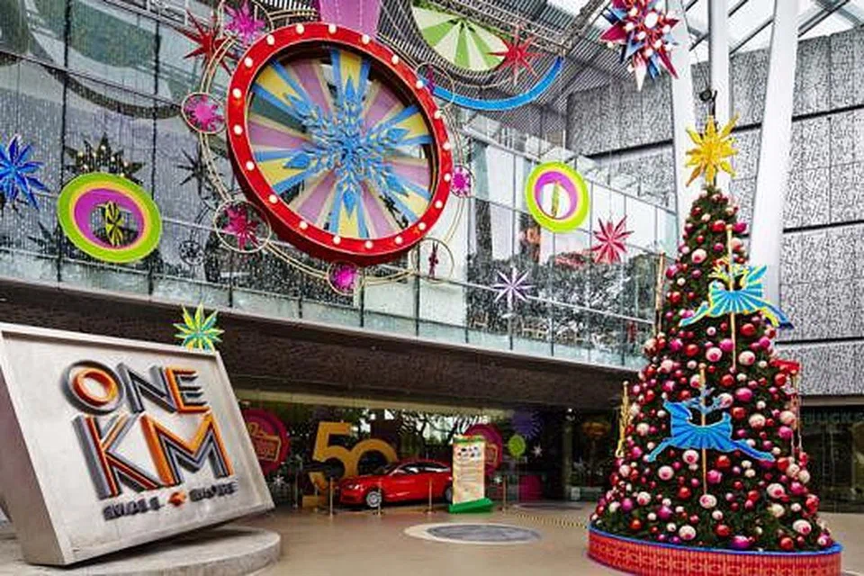 SERBA BARU: Pusat beli-belah baru OneKM di bekas tapak Hotel Lion City menempatkan lebih 150 kedai, kemudahan runcit dan pusat pengayaan bagi kanak-kanak. - Foto UOL LIMITED GROUP