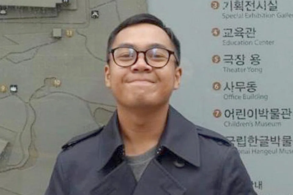 Encik Muhammad Danial Afiq, 22 tahu