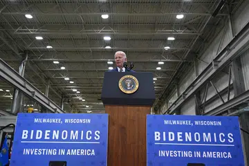 EKONOMI TUMPUAN UTAMA: Presiden Amerika Syarikat, Encik Joe Biden, menyentuh dasar ekonominya, atau ‘Bidenomics’, ketika berucap di Milwaukee, Wisconsin, pada Selasa.
