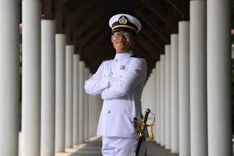 Mohamad Wira Kuriniawan Mohamad Fahmy 