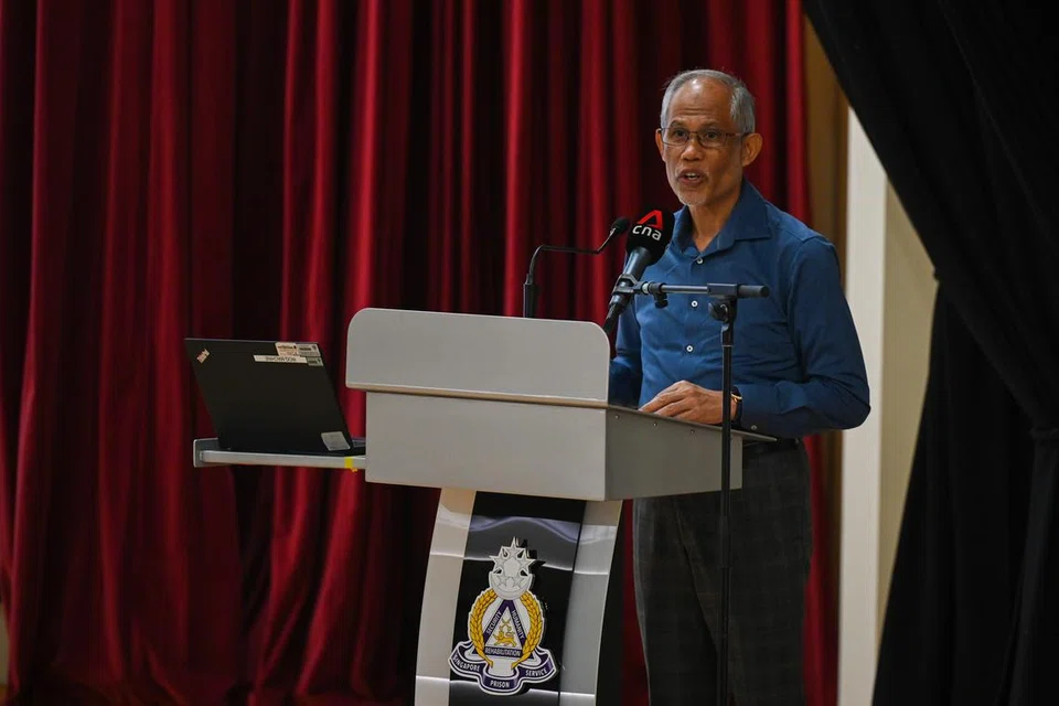 GALAK KERJASAMA: Menteri Bertanggungjawab bagi Ehwal Masyarakat Islam, Encik Masagos Zulkifli Masagos Mohamad, berucap di forum Rangkaian Pemulihan Perbadanan Masyarakat Melayu/Islam di ibu pejabat Perkhidmatan Penjara Singapura (SPS) pada Selasa. Dalam ucapannya itu, beliau menggesa semua pihak berkepentingan bekerjasama dalam usaha membantu pemulihan banduan. 