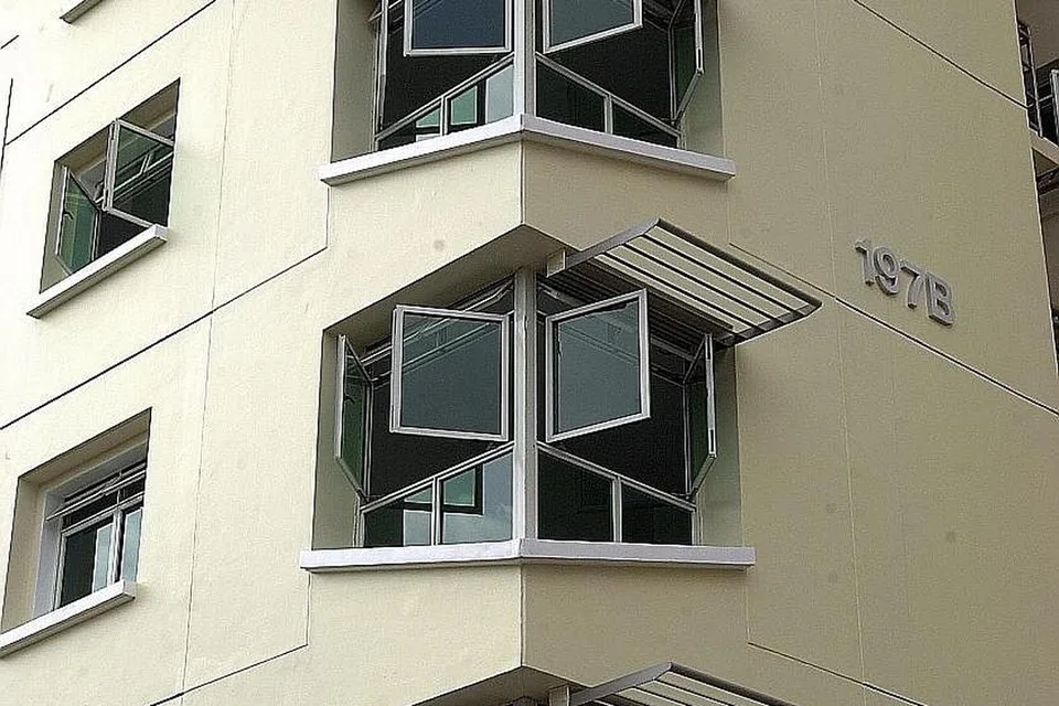 TINGKAP JATUH: Sebanyak 46 kes tingkap jatuh dilaporkan dalam 11 bulan pertama tahun ini, lebih tinggi berbanding angka purata tahunan sebanyak 45 kes dalam tempoh lima tahun yang lalu. - Foto fail