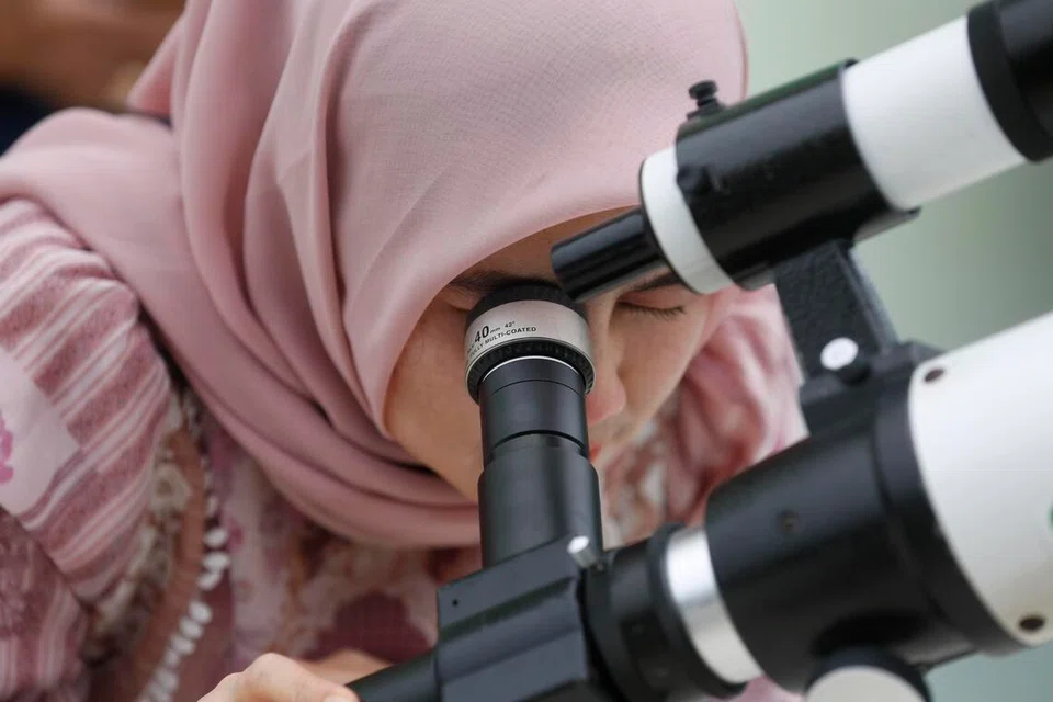 anak bulan, aceh besar, lhok nga