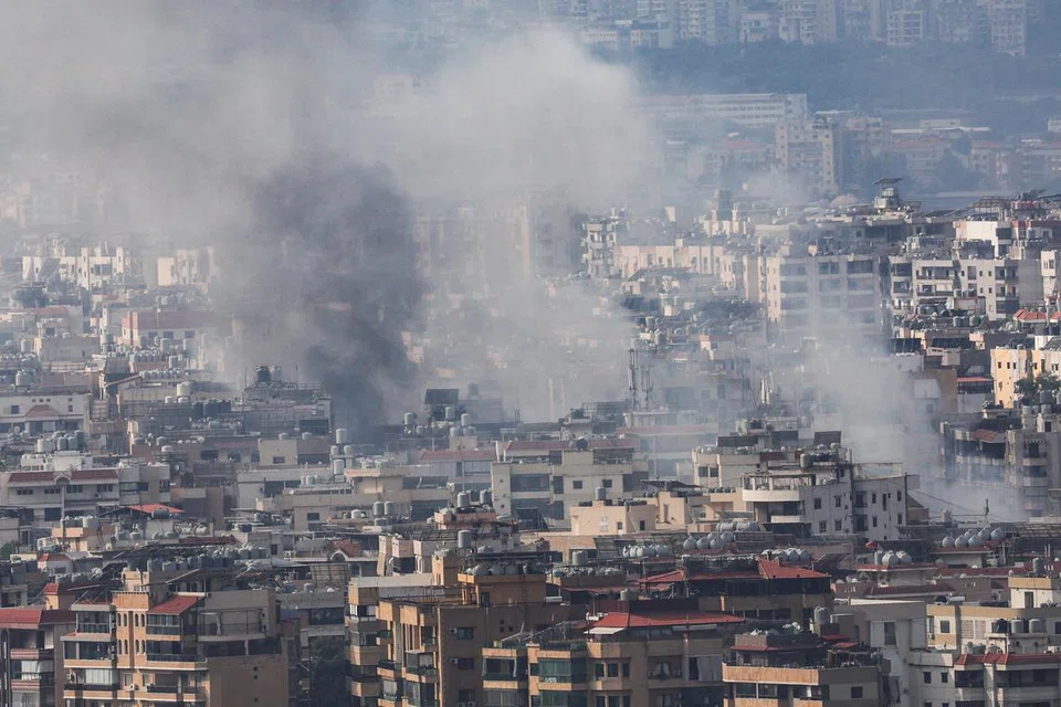 Kawasan di Dahiyeh, selatan pinggir bandar Beirut, menjadi sasaran pengeboman Israel sedang Hezbolah serang utara Israel termasuk bandar Haifa, pada 7 Oktober.