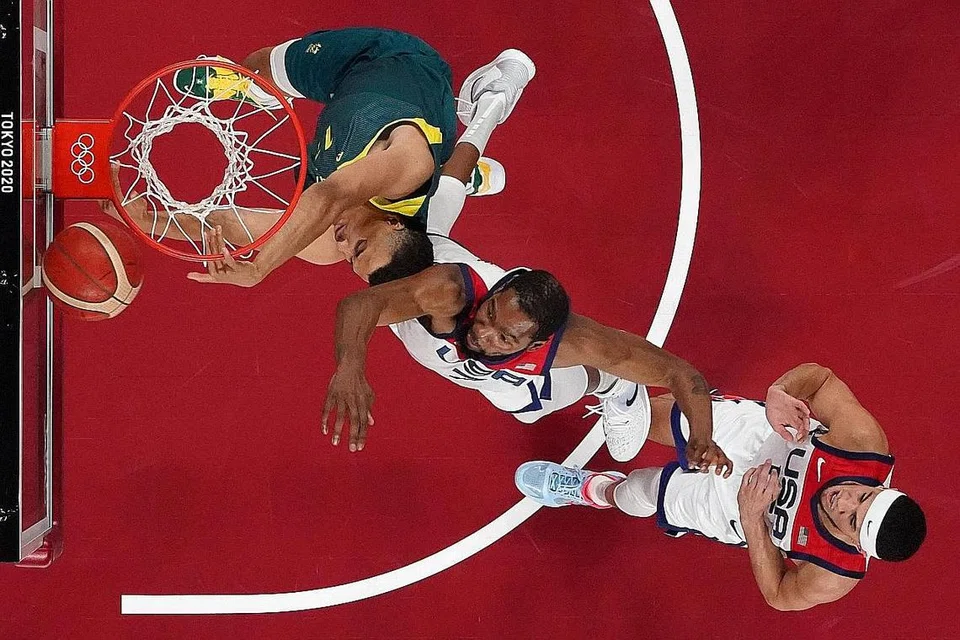 HADAPI TEKANAN HEBAT: Pasukan bola keranjang AS hadapi tentangan hebat daripada Australia sebelum melangkah ke final buat kali keempat berturut-turut. - Foto AFP