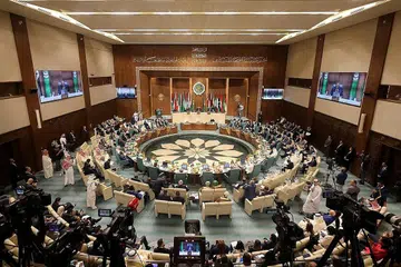 SIDANG LIGA ARAB DI MESIR: Para menteri luar negara-negara Arab mengambil keputusan untuk menerima semula Syria menjadi anggota Liga Arab selepas digantung keanggotaannya selama 12 tahun. - Foto REUTERS