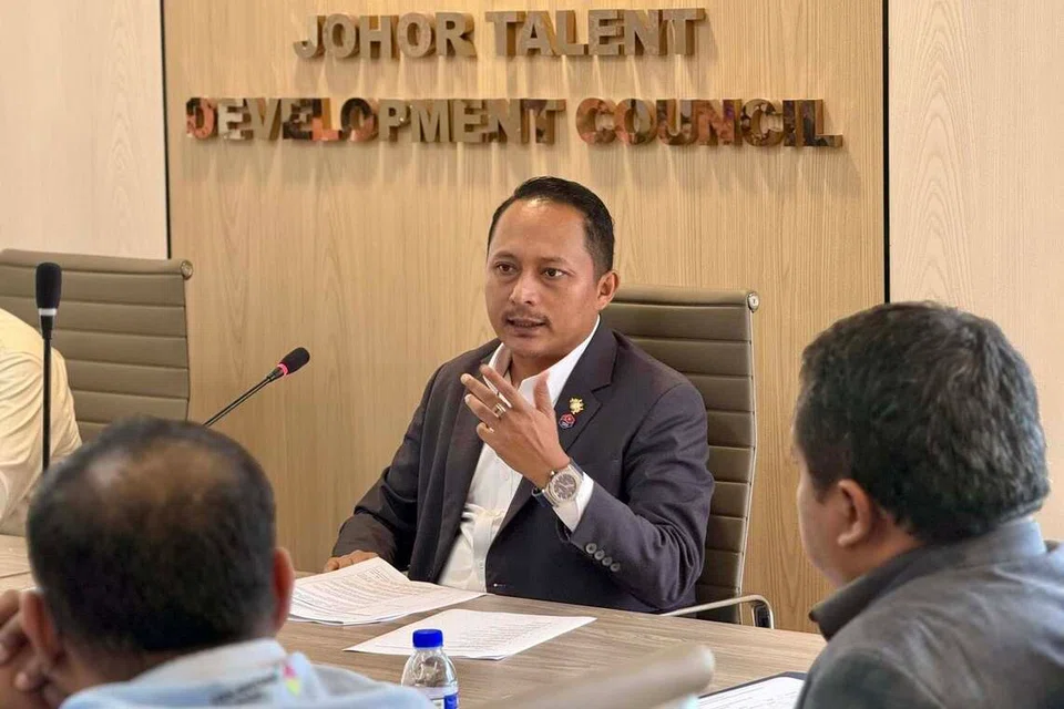 Johor, graduan, lulusan