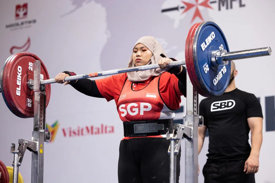 Singapura, Nur Nadhirah Mohamed Amran, angkat berat, powerlifting