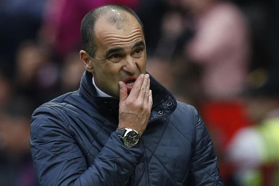 ROBERTO MARTINEZ: 'Buat masa ini pasukannya menghadapi kesukaran yang besar tetapi perlu mengalihkan perhatian kepada perlawanan besar hujung minggu ini.' - Foto REUTERS
