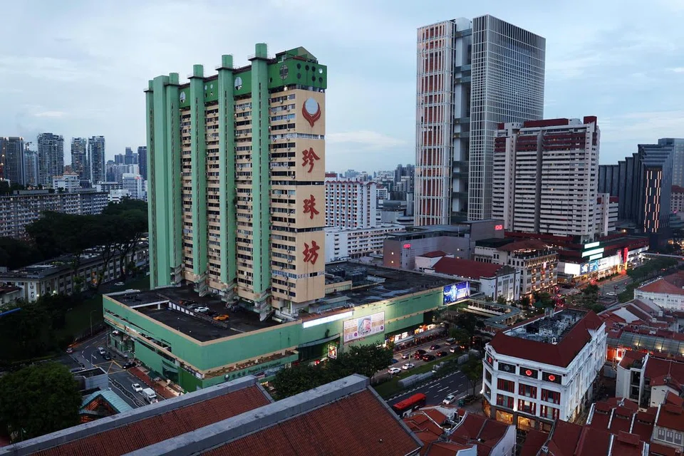JADI KENANGAN: People’s Park Complex siap dibina pada tahun 1973 dan pernah menjadi kompleks beli-belah terbesar di Singapura. 