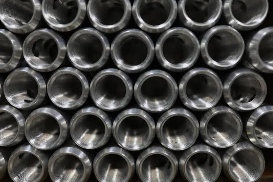 Presiden Amerika Syarikat, Encik Donald Trump, mengejutkan pasaran dengan mengumumkan tarif ke atas semua import keluli dan aluminium bermula pada 12 Mac.