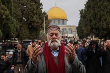 Pada 7 Mac, penduduk Palestin mendirikan solat Jumaat pertama pada bulan mulia, Ramadan, di pekarangan Masjid Al-Aqsa dengan berlatarbelakangkan bangunan Kubah Al-Sakhrah (Dome of Rock).
