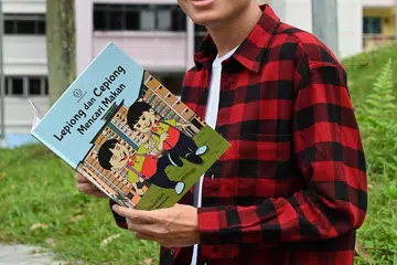LEPIONG DAN CEPIONG MENCARI MAKAN: Buku tulisan Encik Shahril ini mengisahkan sepasang adik-beradik bernama Lepiong dan Cepiong yang sedang meneroka Singapura untuk mencari makanan dan minuman menarik.