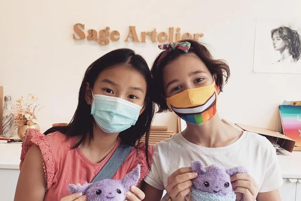 BUAT BONEKA SENDIRI: Belajar menjahit boneka di Sage Artlier.
