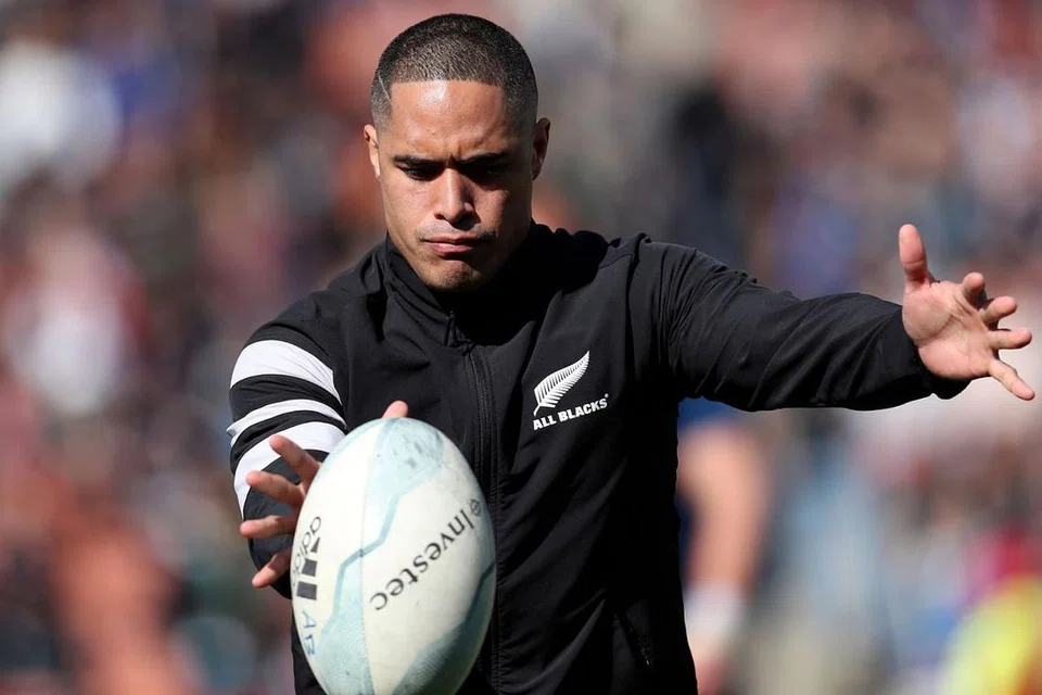 AARON SMITH: Pemain New Zealand ini dianggap 'scrum-half' terbaik di dunia. - Foto AFP
