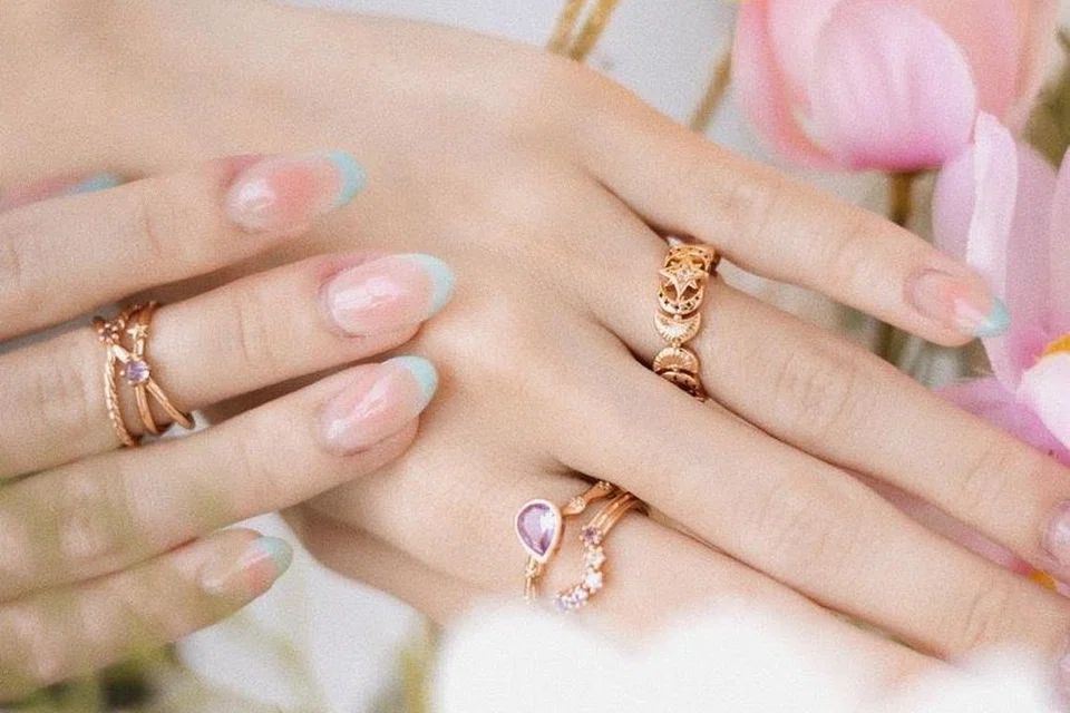 Jari jemari yang indah (Gambar hiasan)