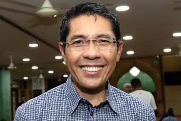 "Dengan rasa saling percaya yang mendalam, semua rakyat Singapura dapat bersatu untuk melindungi keharmonian yang kita hargai. Bak kata pepatah Melayu - bersatu kita teguh, bercerai kita roboh. Inilah intipati pertahanan sosial and psikologi." - Menteri Negara Kanan (Pertahanan merangkap Ehwal Luar), Dr Mohamad Maliki Osman.