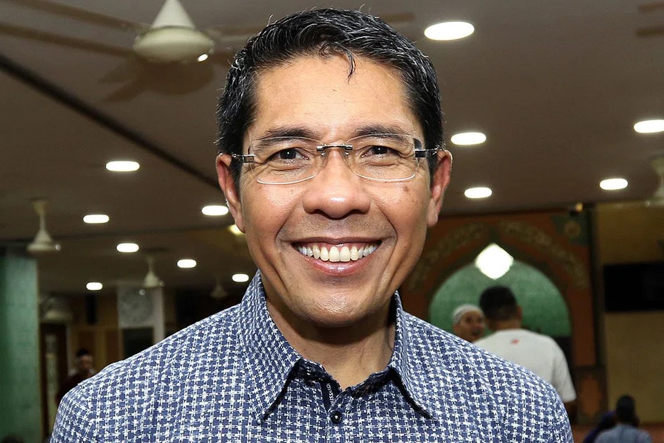 "Dengan rasa saling percaya yang mendalam, semua rakyat Singapura dapat bersatu untuk melindungi keharmonian yang kita hargai. Bak kata pepatah Melayu - bersatu kita teguh, bercerai kita roboh. Inilah intipati pertahanan sosial and psikologi." - Menteri Negara Kanan (Pertahanan merangkap Ehwal Luar), Dr Mohamad Maliki Osman.