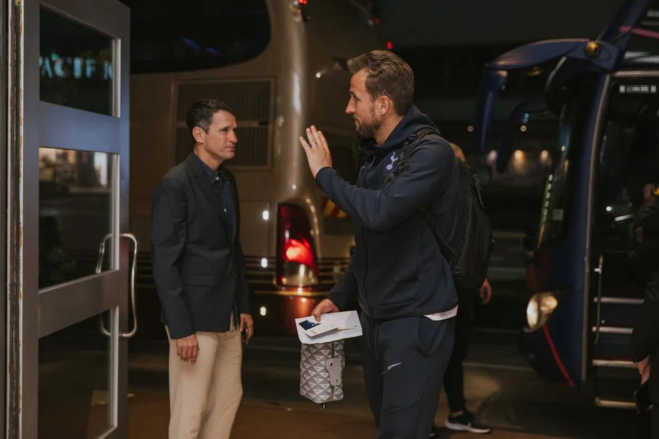 TERUS DISAYANGI: Meskipun masa depan Harry Kane bersama Tottenham Hotspurs belum pasti, beliau terus menjadi kesayangan  penyokong kelab itu. 