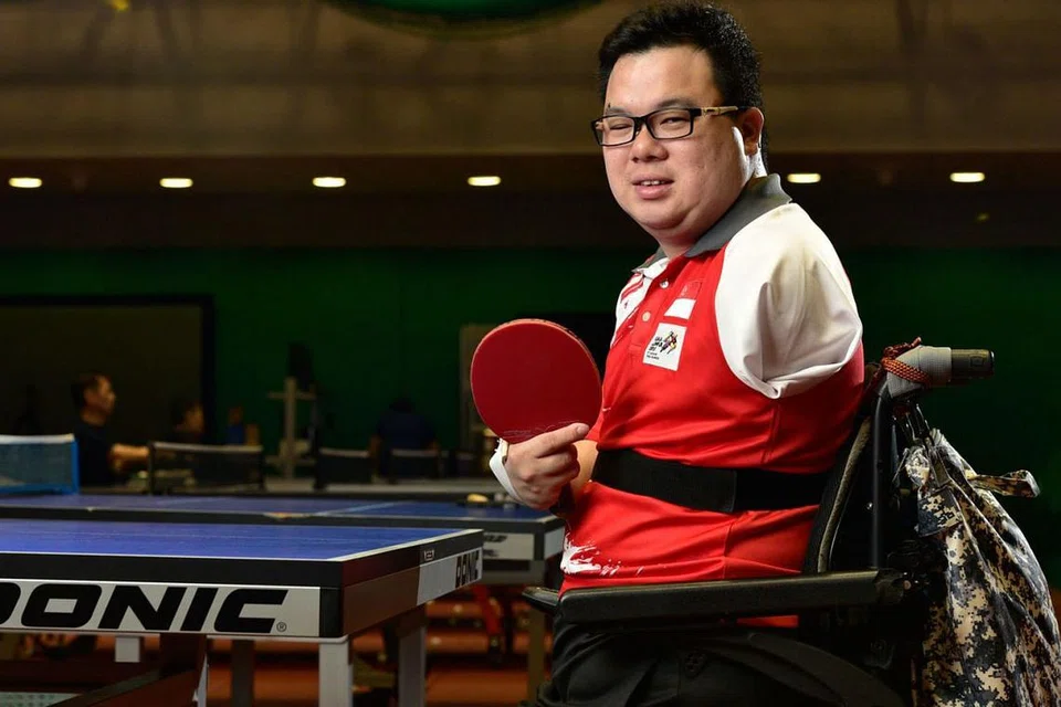 Jason Chee - atlit-para dalam tenis meja