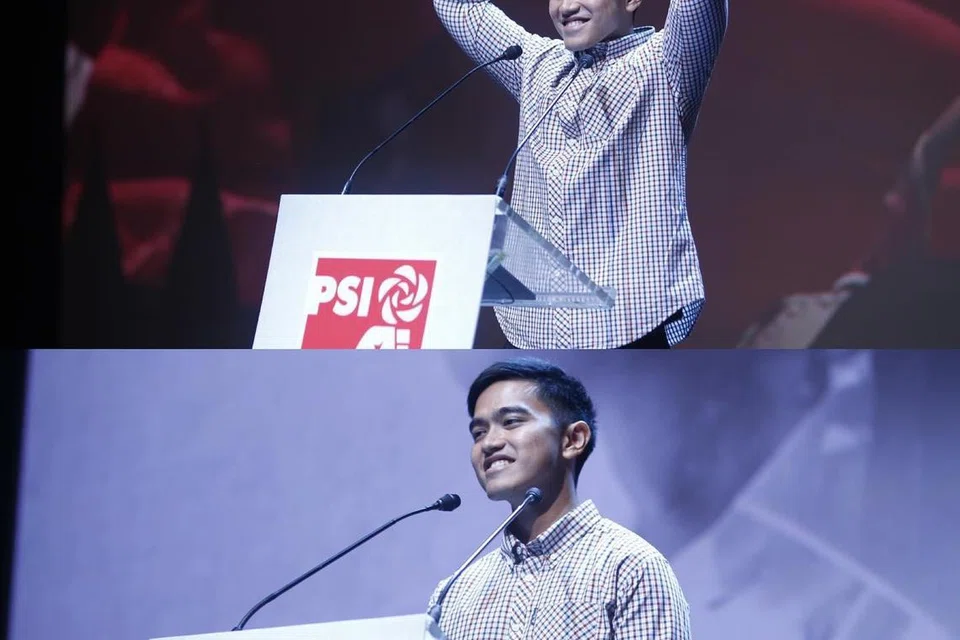 Kemunculan Encik Kaesang Pangarep di podcast peribadinya, mendorong netizen mendesak beliau agar menjelaskan mengenai jet peribadi yang beliau dan isterinya gunakan untuk terbang ke Amerika Syarikat. 