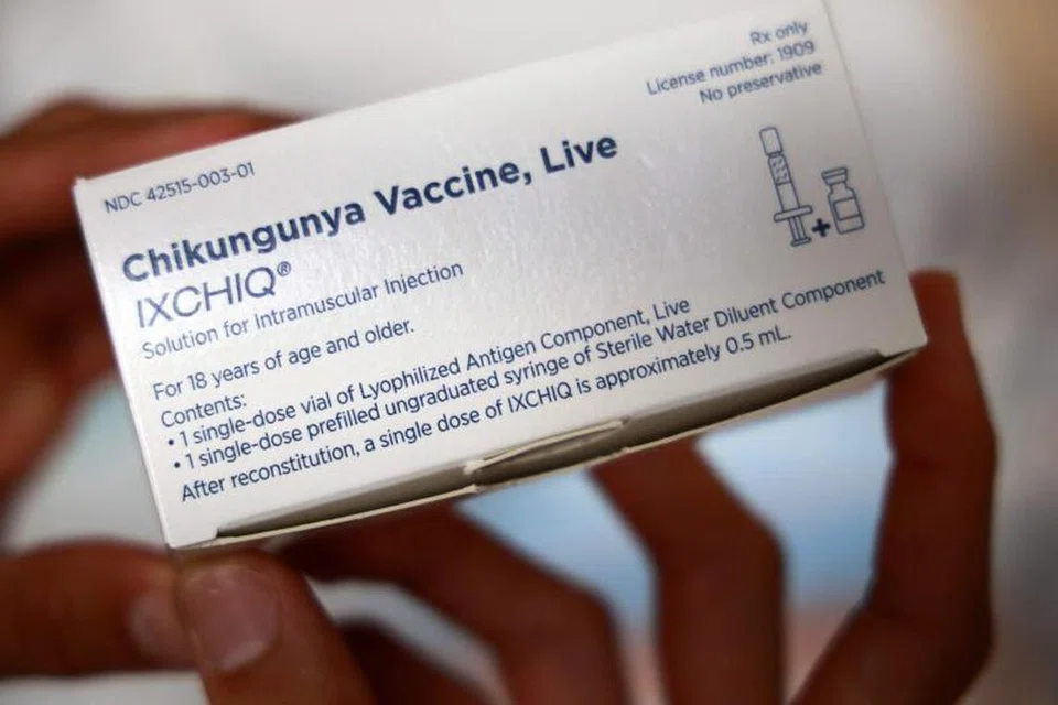 Vaksin yang digunakan untuk melindungi orang ramai daripada terjangkit virus chikungunya.