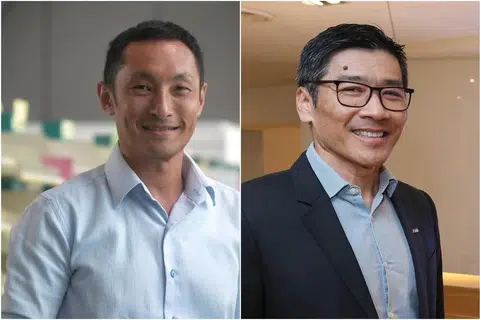 Mantan CEO SingPost, Encik Vincent Phang (kiri), dan mantan CFO, Encik Vincent Yi, berkata mereka dengan tegas mempertikai penamatan perkhidmatan mereka. 