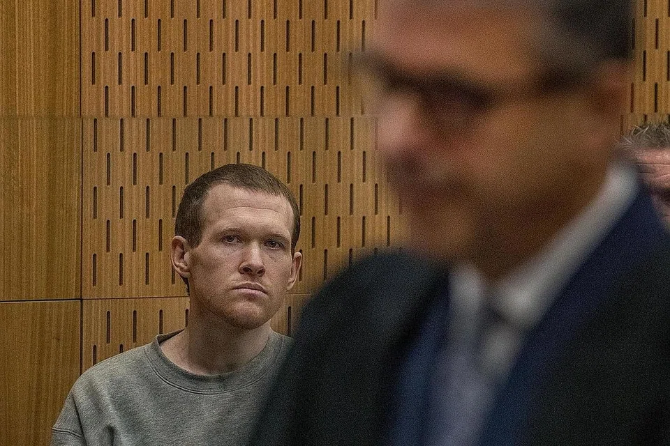 HADAPI HUKUMAN: Brenton Tarrant, yang mengamalkan sikap perkauman kulit putih tegar, dijatuhi hukuman penjara seumur hidup tanpa peluang dibebaskan oleh mahkamah tinggi Christchurch di New Zealand semalam. - Foto EPA-EFE