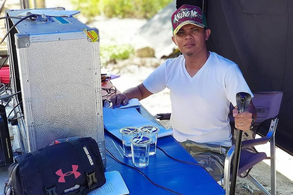 TIDAK MUDAH PUAS HATI: Walaupun sudah banyak projek digalas dan pencapaian diraih, Faisal Ishak menganggap setiap hari adalah peluang belajar dan meneroka ilmu baru yang ingin diburu dalam bidang perfileman. - Foto ihsan FAISAL ISHAK