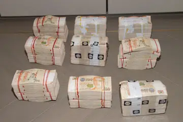 PENGUBAHAN WANG HARAM: Suspek yang ditahan di Singapura dikatakan ada kaitan dengan aktiviti perjudian di China dengan seramai 131 orang ditangkap dan lebih 10 juta yuan ($1.9 juta) dirampas.