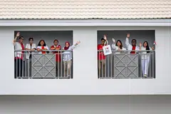 PASUKAN HARI KEBANGSAAN: (Dari kiri) Wartawan Encik Harith Mustaffa, Encik Izwandi Azman, Cik Zulaiqah Abdul Rahim, Encik Muhaimin Suzaini, Cik Natasha Mustafa, wartawan foto Encik Shafiq Apandi, wartawan Cik Dahlia Zulkifli, koresponden Encik Anwar Saleh dan wartawan Cik Nur Syuhrah Hassan.