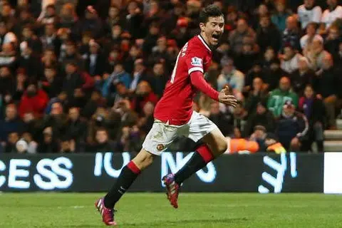 WIRA PASUKAN: Ander Herrera meraikan gol penyamaan yang dijaringkannya pada minit ke-62.