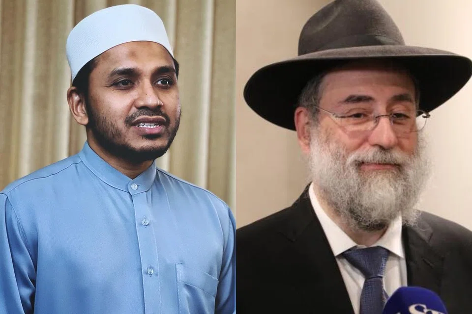 KEPIMPINAN TERPUJI: Mufti Dr Nazirudin Mohd Nasir dan Ketua Rabai Mordechai Abergel saling mengirimkan surat di tengah-tengah ketegangan konflik di Jaluran Gaza bagi menggariskan pentingnya masyarakat Islam dan Yahudi di Singapura terus mengekalkan keharmonian yang dibina selama ini.