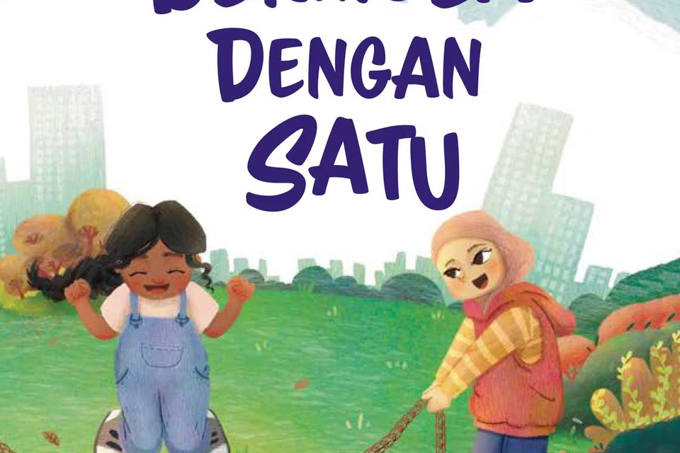 CARI KAWAN: ‘Buku Bermula Dengan Satu’ memaparkan budak perempuan bernama Layla sebagai watak yang risau dia tidak mendapat kawan baru tetapi tidak teragak-agak membantu orang yang tidak dikenalinya.