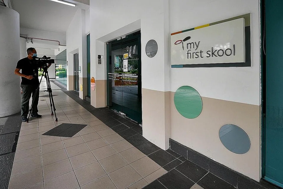 MENINGKAT: Kelompok Covid-19 di tajaka My First Skool di 54 Chin Swee Road meningkat ke 31 kes. - Foto BH oleh LIM YAOHUI